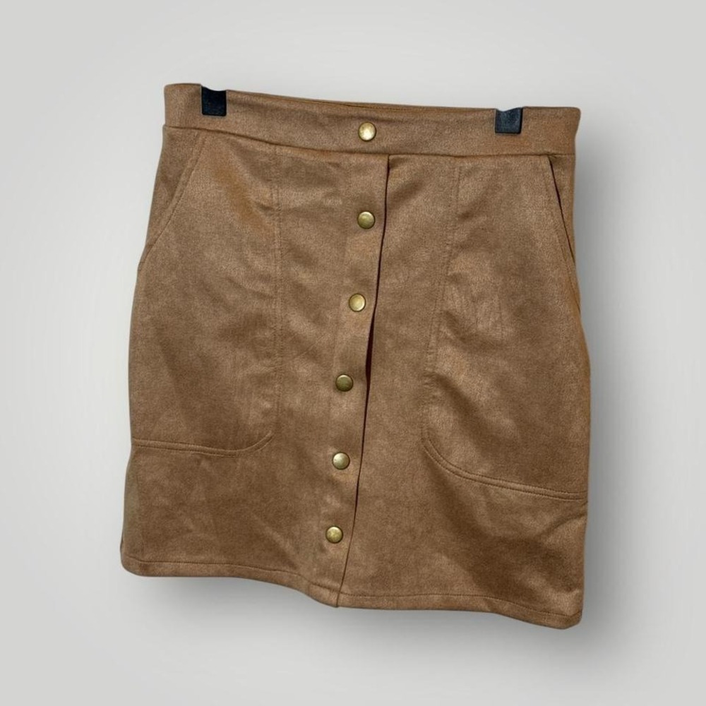 woman's‎ tan suede mini skirt with button front size sm